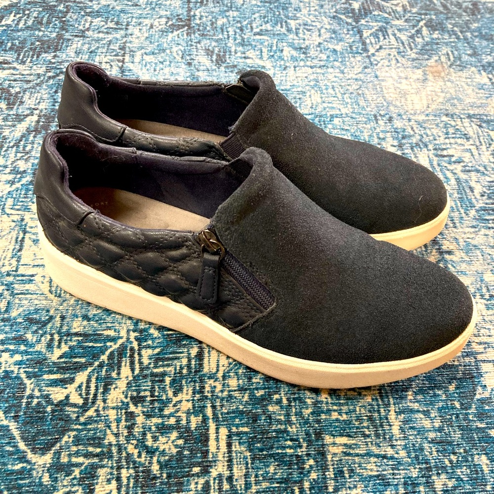 Clark’s Layton Step Sneaker (Women’s Size 9)